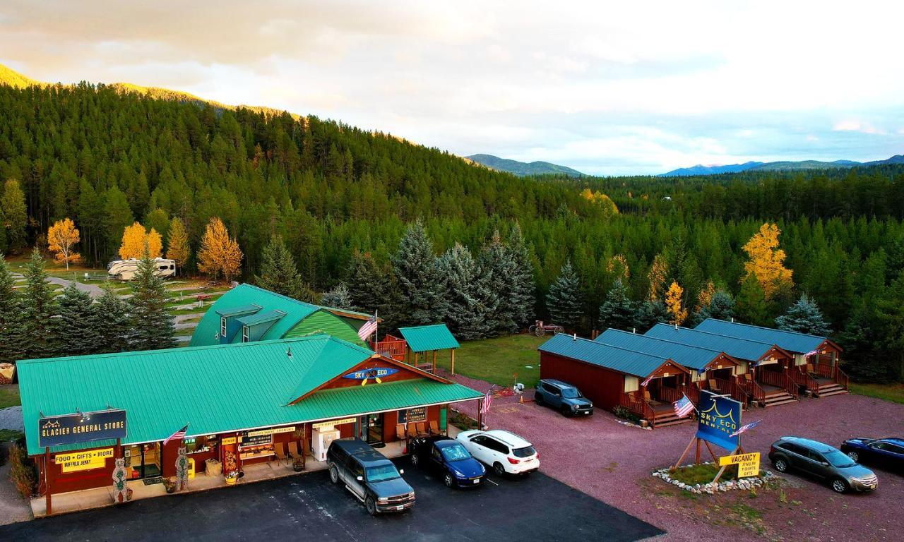 Sky Eco - Glacier General Store And Cabins Coram Esterno foto